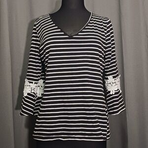 Capri Striped Top V-Neck 3/4 Sleeve Lace Detail Blouse Black White L‎